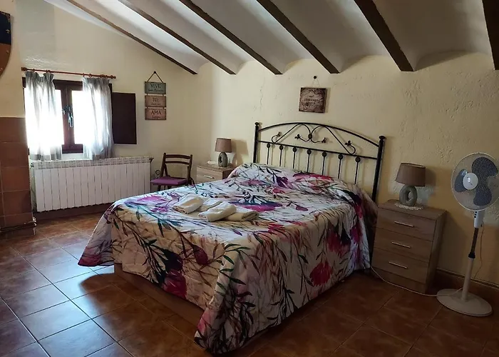 Casa Del Aguila Dorada